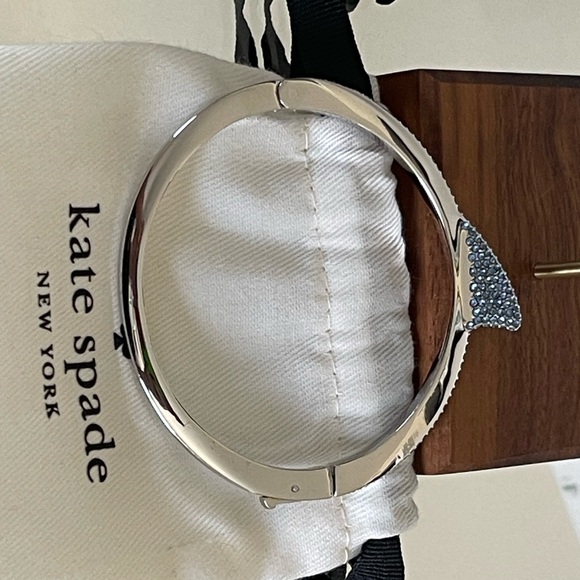 Kate Spade Earrings w/matching bracelet- adorable rhinestone sharks! - Picture 4 of 7